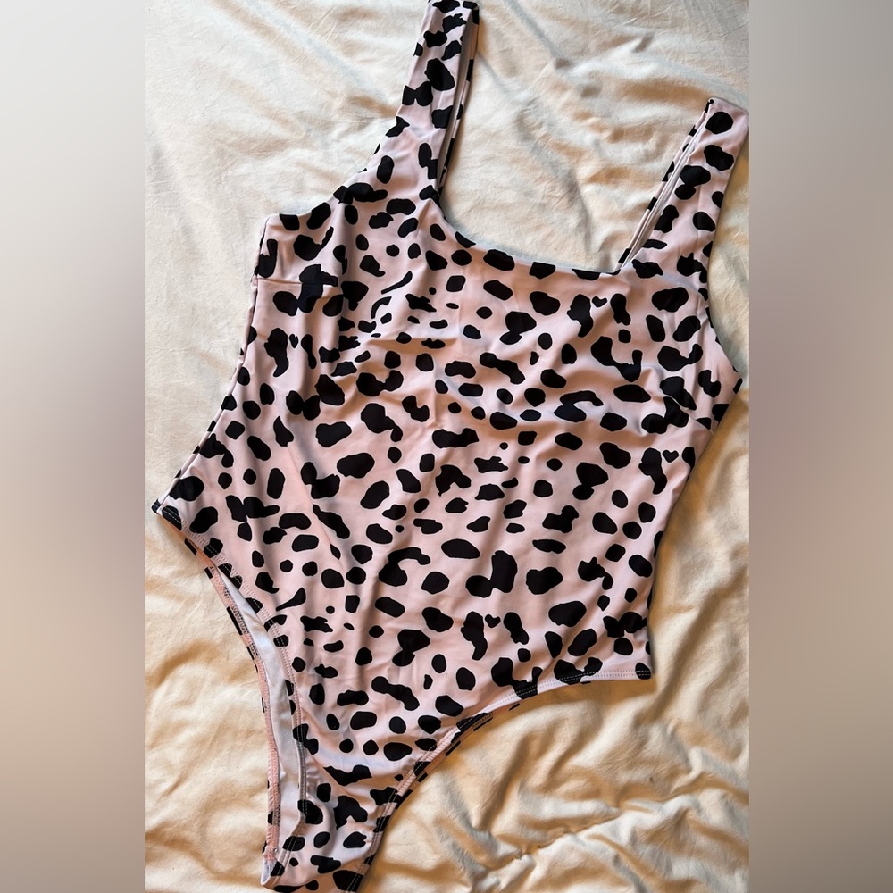 NWOT Square Neck One Piece Leopard Bikini